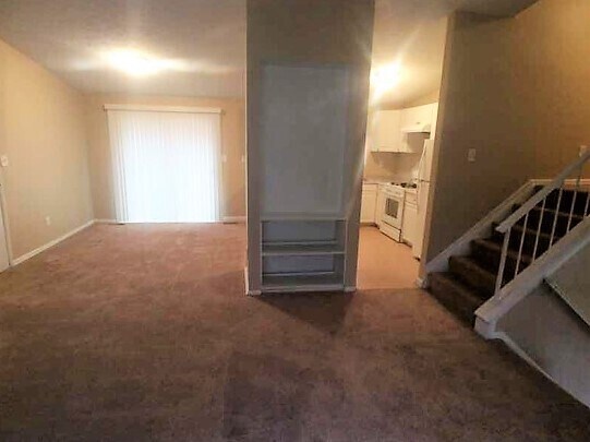 Foto del edificio - 2990 Forestside Ln