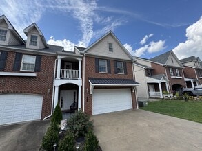 Building Photo - 400 St Andrews Dr