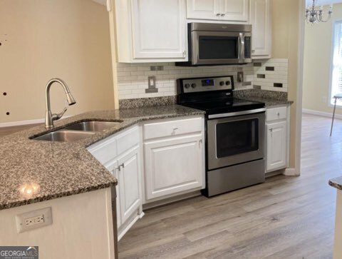 Foto del edificio - 3646 Hadley Pl