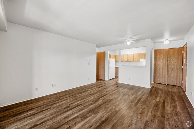 2 BR, 2 BA - 869SF - Rose - ROSEHAVEN MANOR