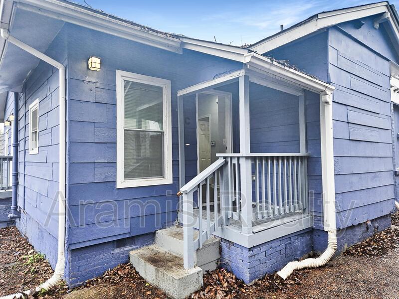 Foto principal - 1519 Olympian Way SW