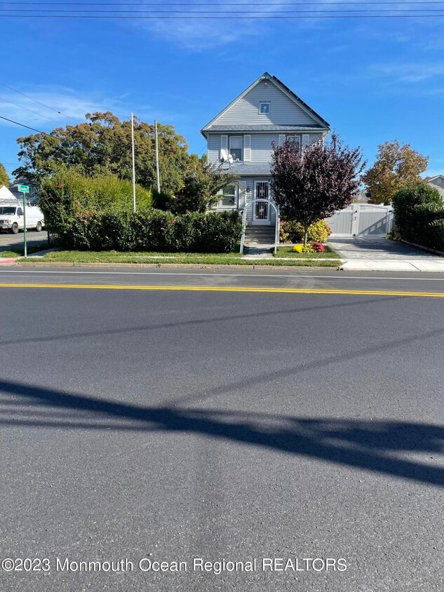 50 Steiner Ave, Neptune City, NJ 07753 House Rental in Neptune City