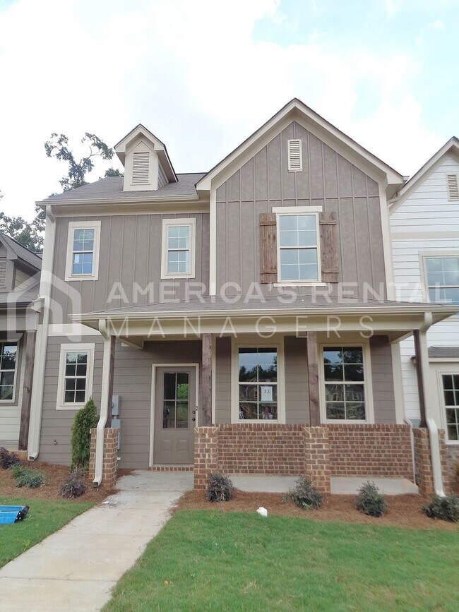 Foto del edificio - DEPOSIT PENDING!!! Townhome Available in C...