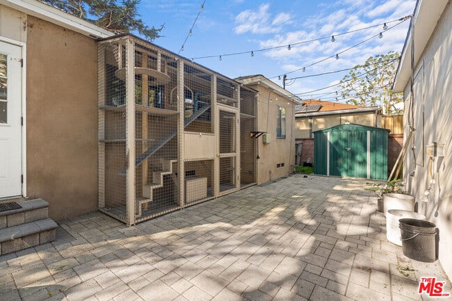 Foto del edificio - 3972 Keeshen Dr