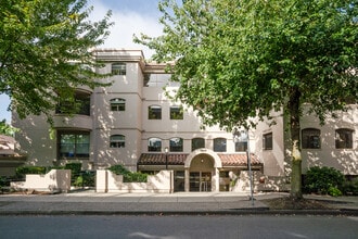 Building Photo - 1869 Spyglass Pl