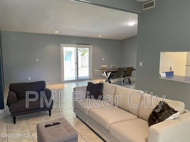 Foto del edificio - 5405 Matanzas Way