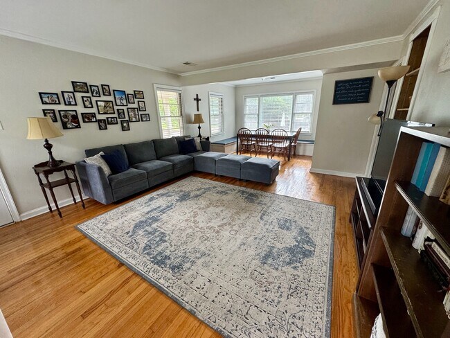 Foto del edificio - 1283 Colonial Rd