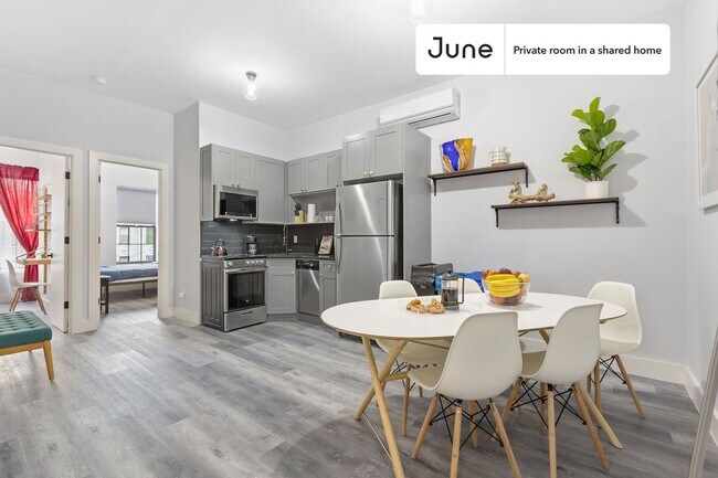 Foto del edificio - Room in Shared 5.0 bed/2.5 bath home