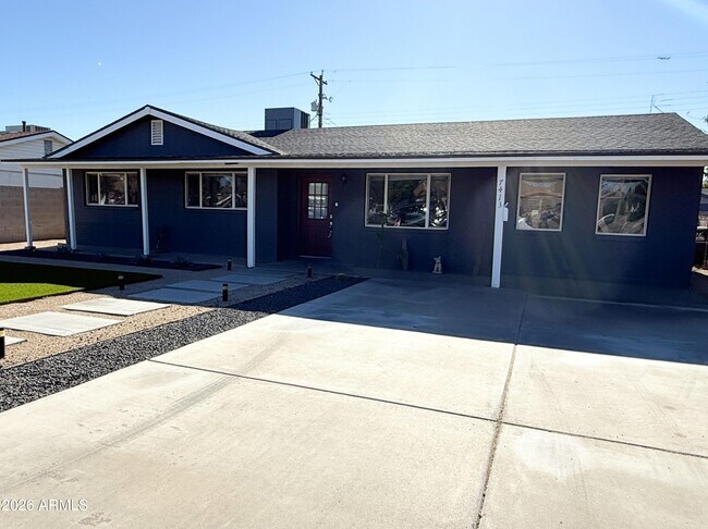 Foto del edificio - 7413 E Roosevelt St