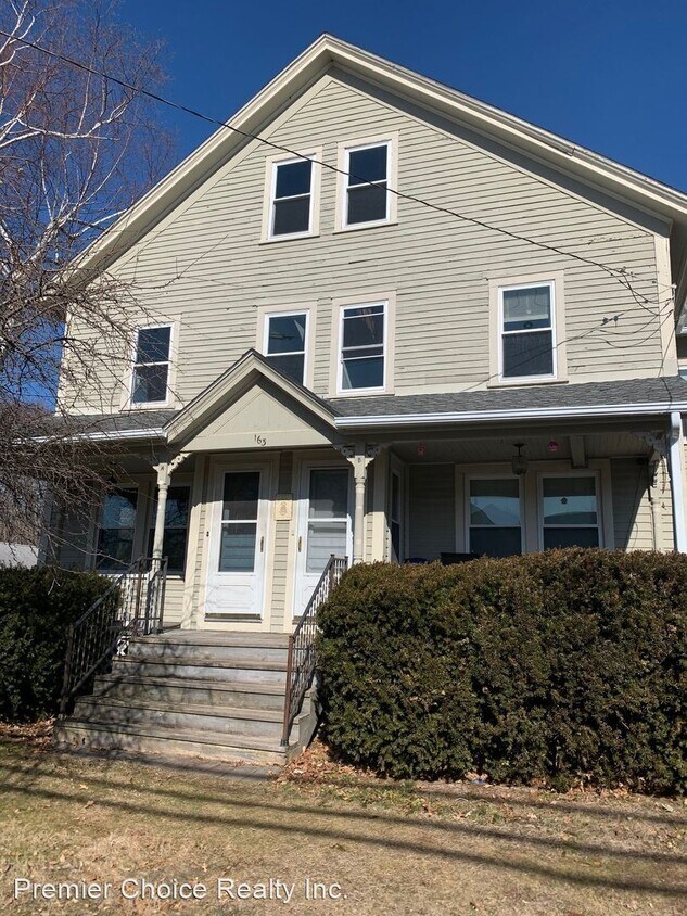 163 Main St, Somers, CT 06071 Room for Rent in Somers, CT