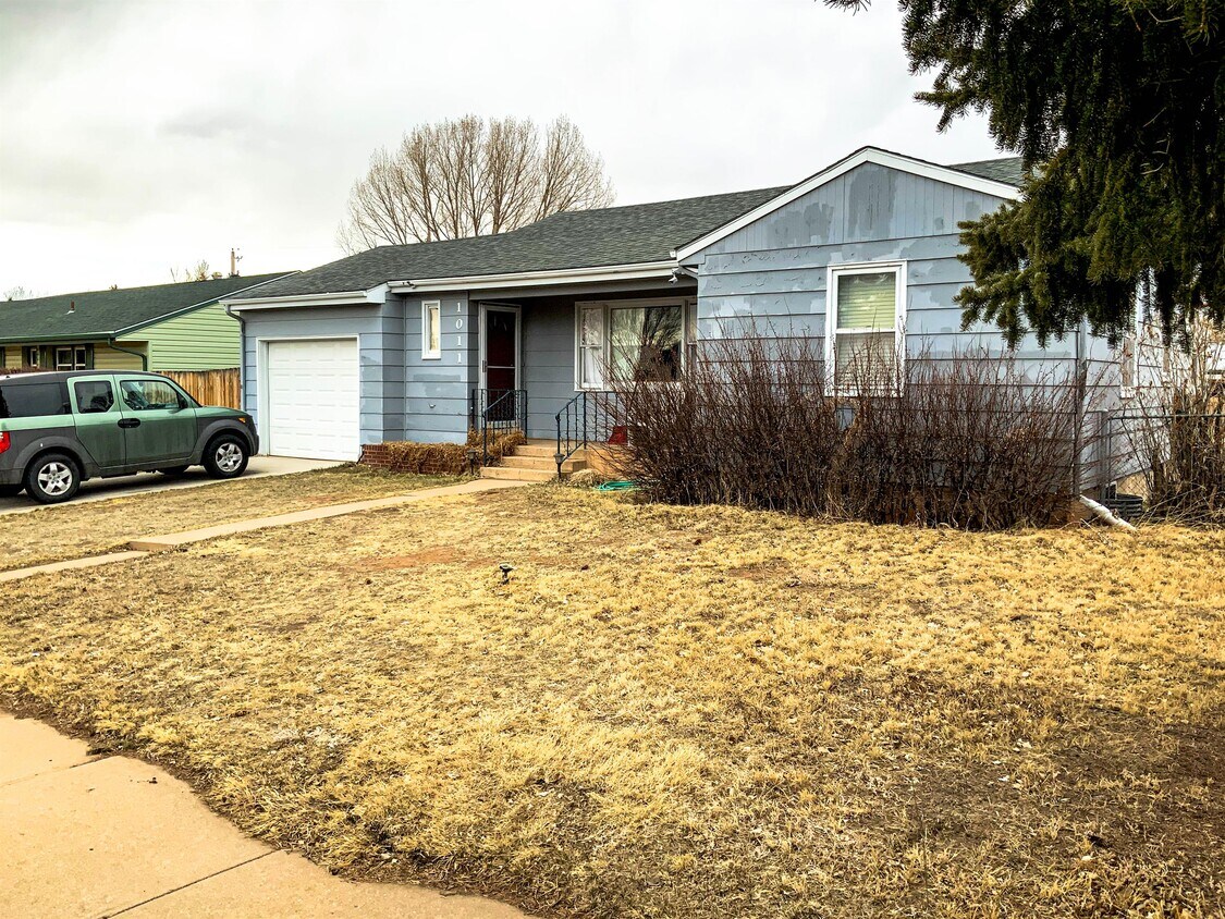 1011 W Curtis St, Laramie, WY 82072 House for Rent in Laramie, WY