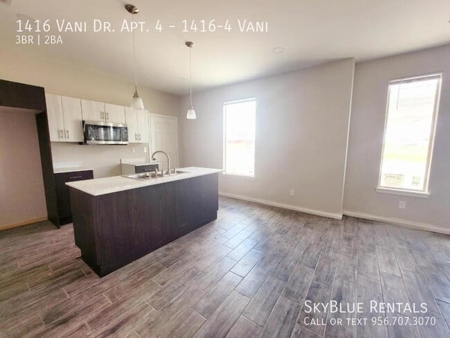 Foto del edificio - 1416 Vani Dr