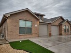 Primary Photo - 2121 N Jayton Ave
