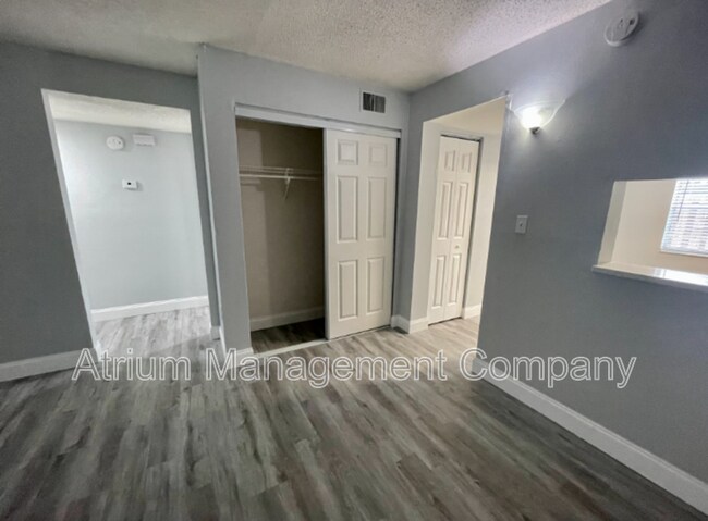 Foto del edificio - 5305 N Boulevard