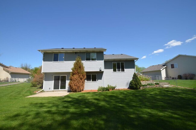 Foto del edificio - 12272 Quinn St NW