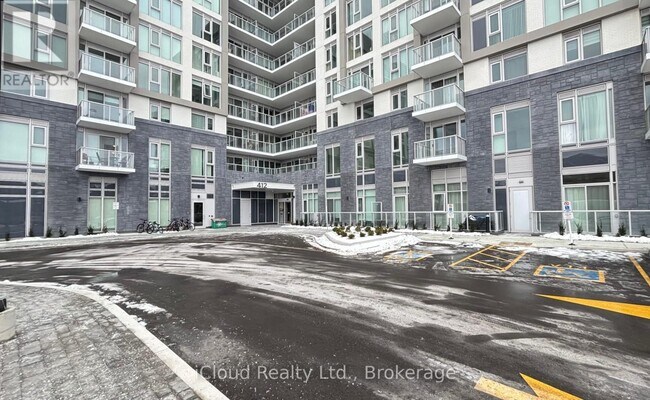 Building Photo - 412 Silver Maple Rd