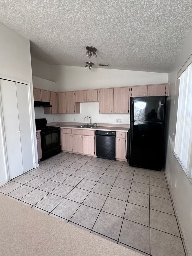 Photo - Nice 3 bedroom, 2 bath single family home