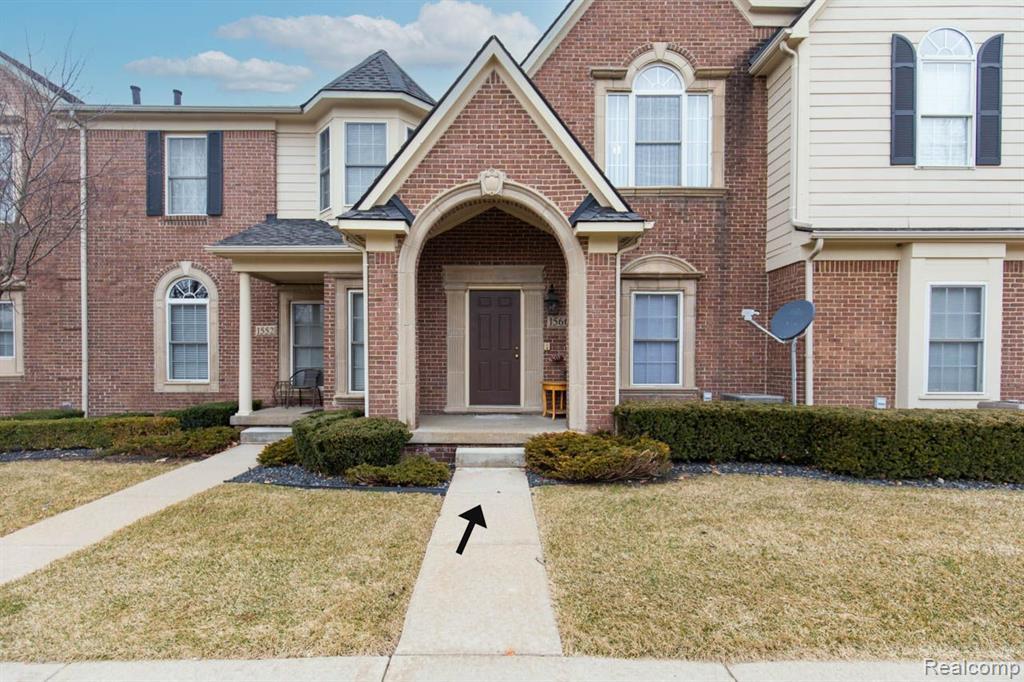 1560 W Lakeview Ln, Canton, MI 48187 Condo for Rent in Canton, MI