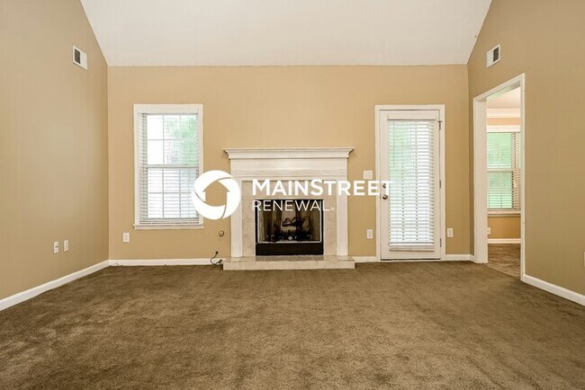 Foto del edificio - 4 Bedroom Pet-Friendly Home in Snellville,...