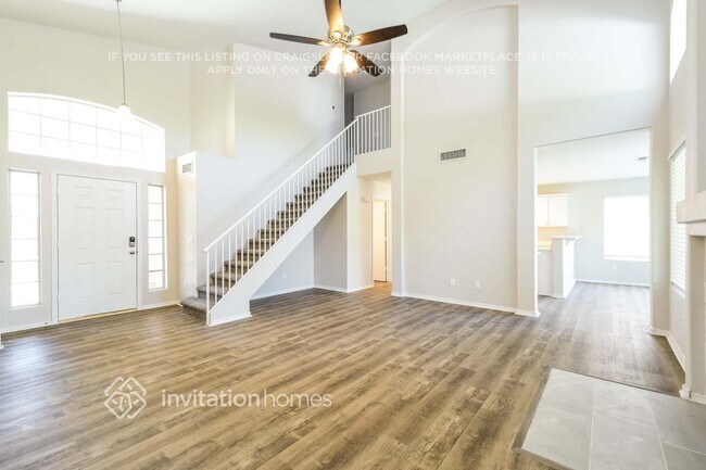 Building Photo - 7138 W Via De Luna Dr