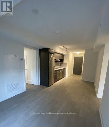 Photo du bâtiment - 7-417 Mabelle Ave