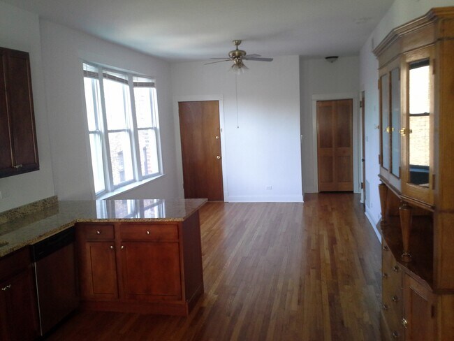 Foto del edificio - 3919 Greenview N Ave