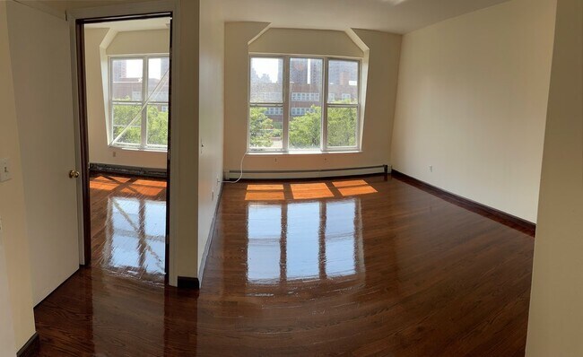 Foto del edificio - 229 E 110th St