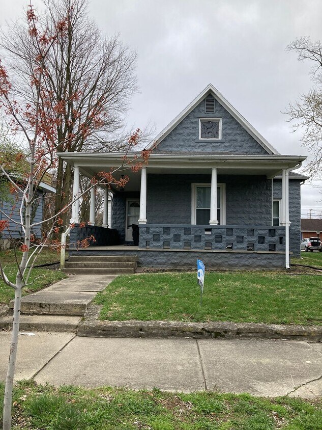 Primary Photo - Coming May 1st!! 4 Bedroom, 2 bathroom Hou...
