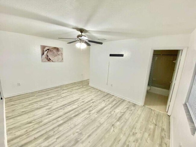 Foto del edificio - 18951 SW 113th Pl