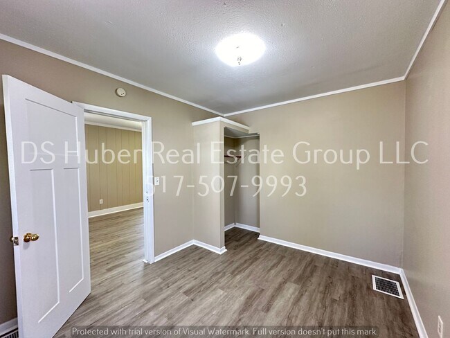 Building Photo - 1207 Glenn Street Lansing, MI 48915