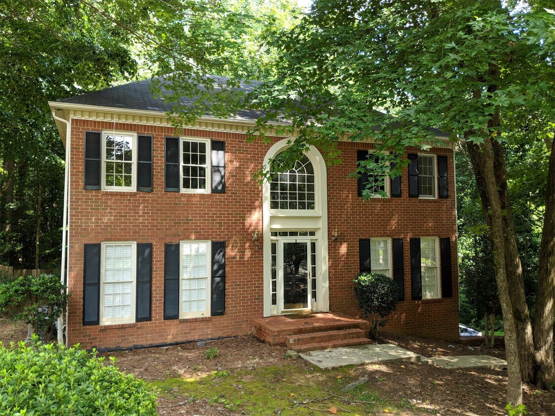 Primary Photo - 258 St Martins Dr SE