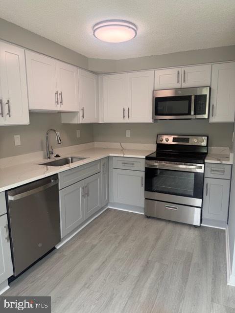 Foto del edificio - 810 Wide Oak Ct