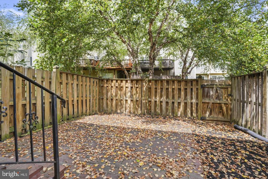 Foto principal - 3140 Galaxy Way