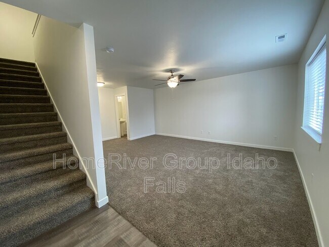 Foto del edificio - 513 Trails End