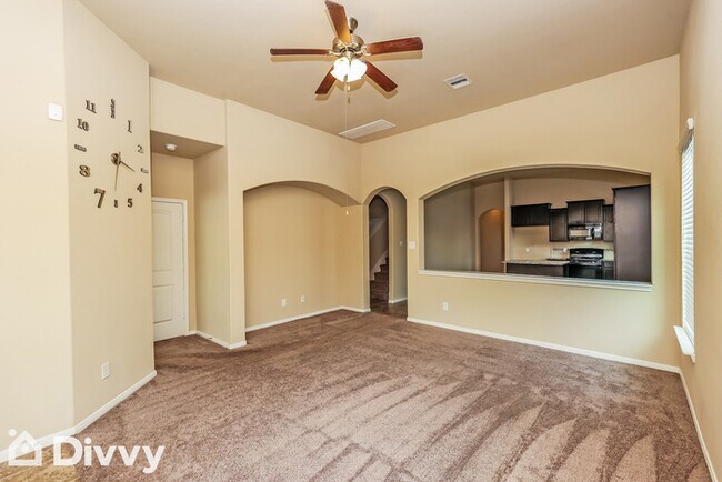 Foto del edificio - 3034 Emily Vista Ln
