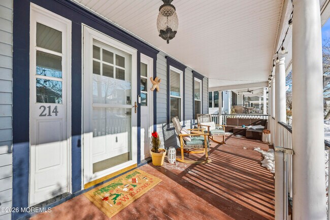 Foto del edificio - 214 Brinley Ave