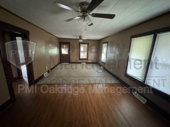 Building Photo - 1660 Mckaig Ave