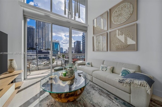 Foto del edificio - 92 SW 3rd St