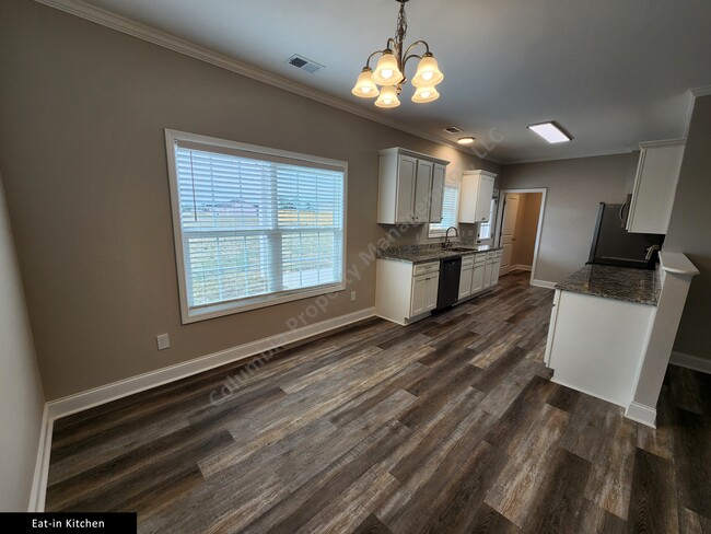 Foto del edificio - 2185 Ridgeway Rd