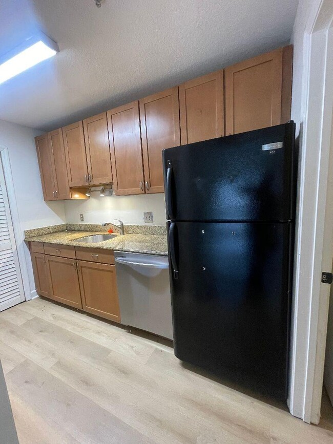 Foto del edificio - 2303 N Congress Ave