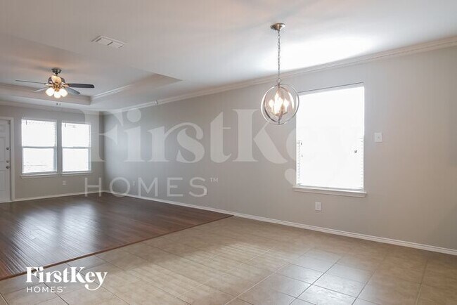 Building Photo - 1282 Boxwood Lane