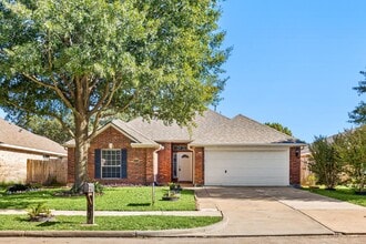 Building Photo - 1518 Bugle Run Dr