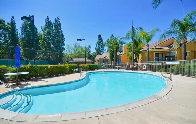 Foto del edificio - 10655 Lemon Ave