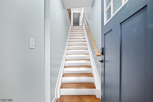 Foto del edificio - 8 Essex St