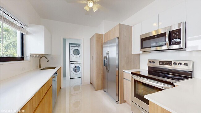 Foto del edificio - 325 SW 30th Rd