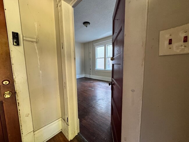 Lobby Door - 606 Woods Ave SW