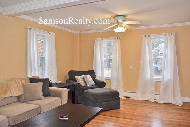 Foto del edificio - 345 Smith Hill Rd