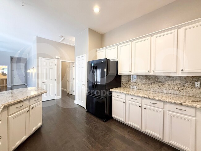 Building Photo - 2049 W Periwinkle Way