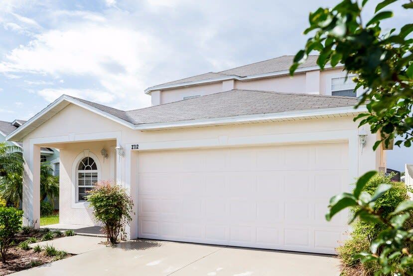 Foto principal - 2712 Whispering Trails Dr
