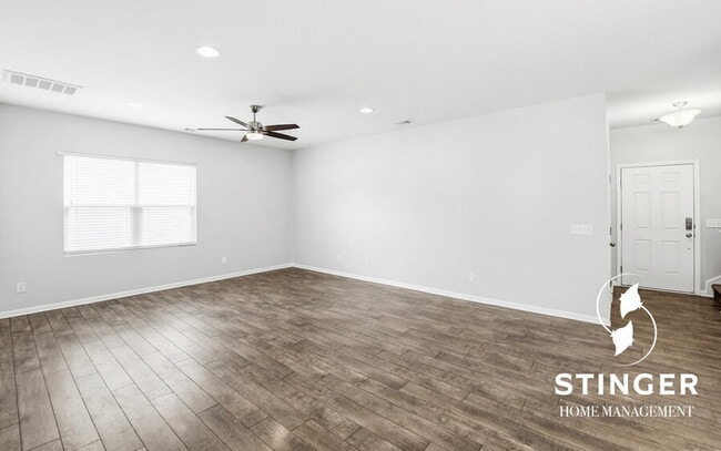 Building Photo - 4 Burley Ln